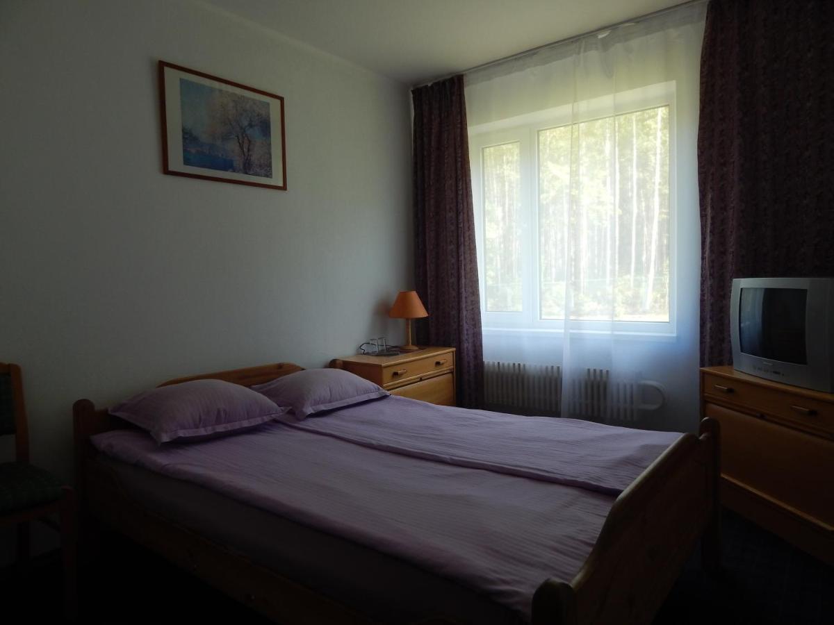 Motel Brencis Iecava Exteriör bild