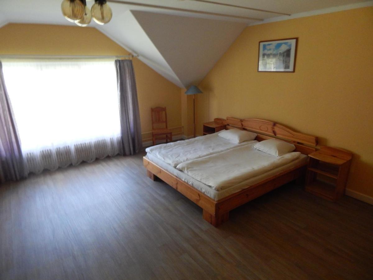 Motel Brencis Iecava Exteriör bild