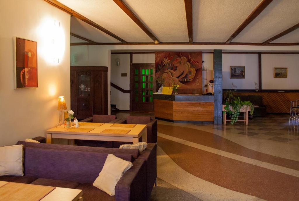 Motel Brencis Iecava Exteriör bild